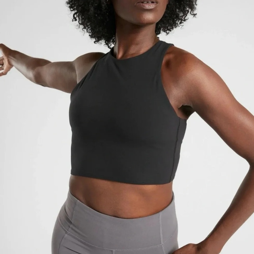 Athleta conscious crop Black Athletic Crop Top women’s size small